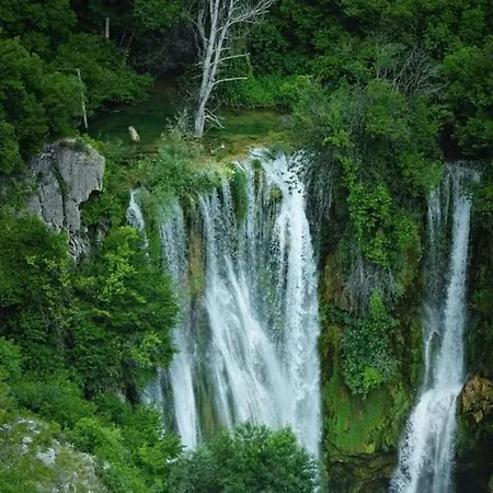 House 100 Y Old In Nature, 12km To Np Krka, Min 3 People